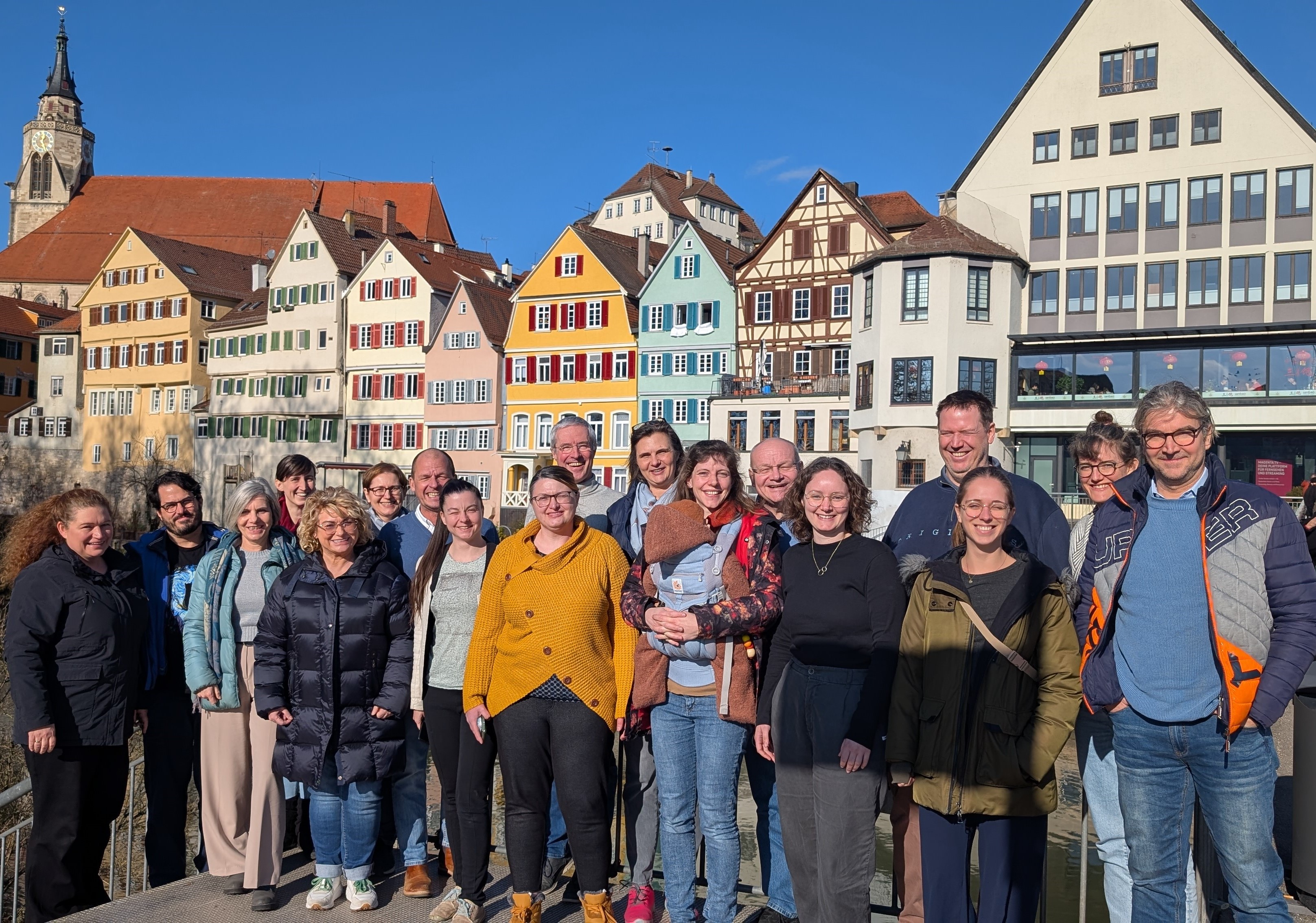 Gruppenbild Vorstandsmitglieder auf der Neckarbrücke in Tübingen